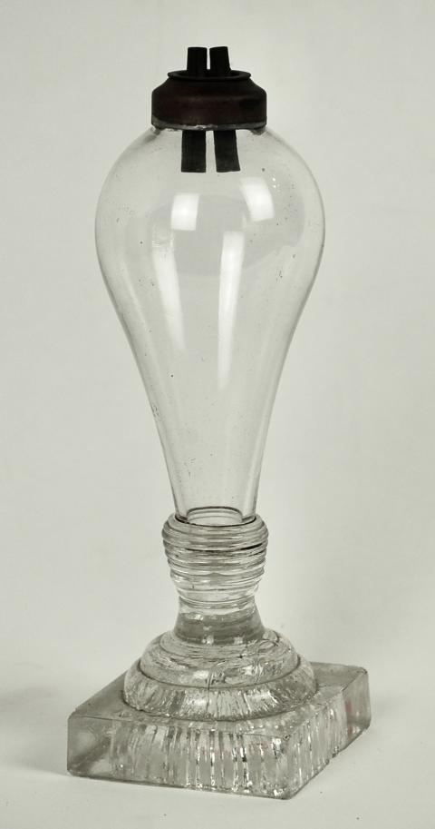1984.48 glass oil lamp