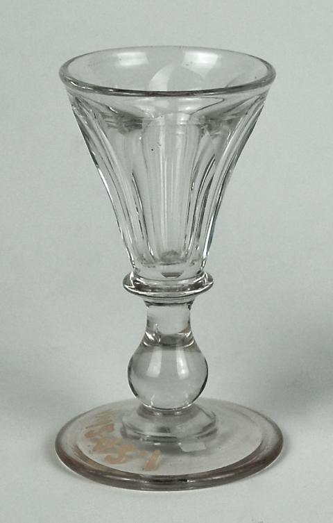 1971.1242 wine glass