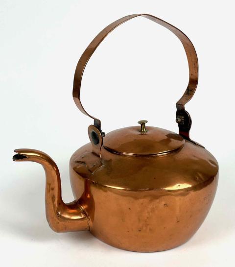 1959.3852 tea kettle