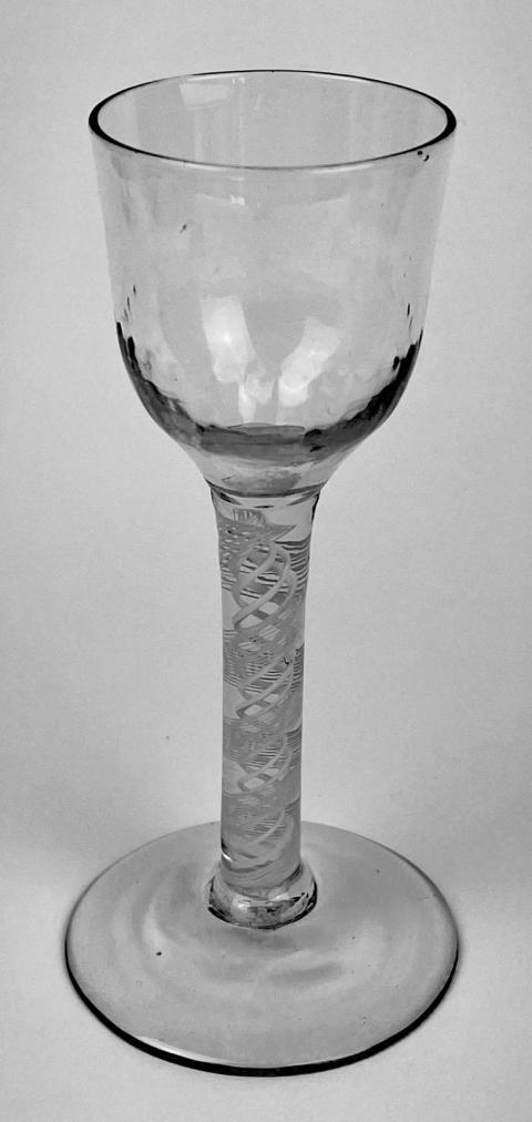 2024.12 opaque and tooled wine glass