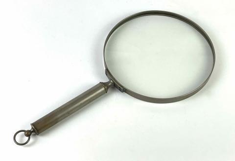 1959.3556 magnifying glass