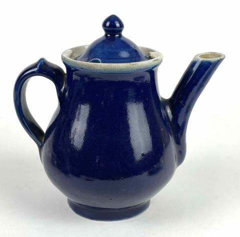 1971.1557 teapot