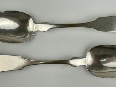 1967.281 table spoons