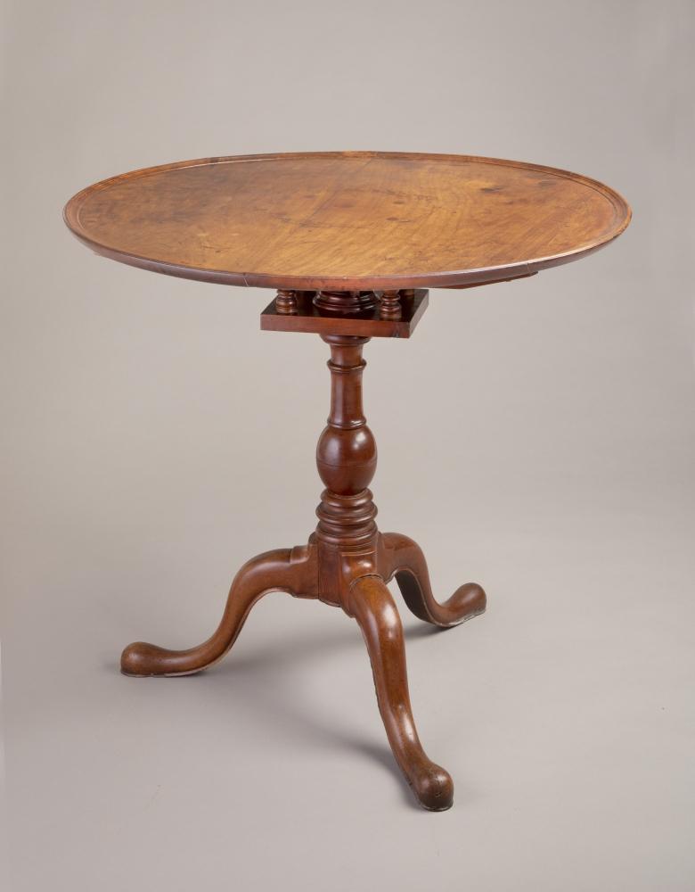 Tea Table with 3 legs and tilt top