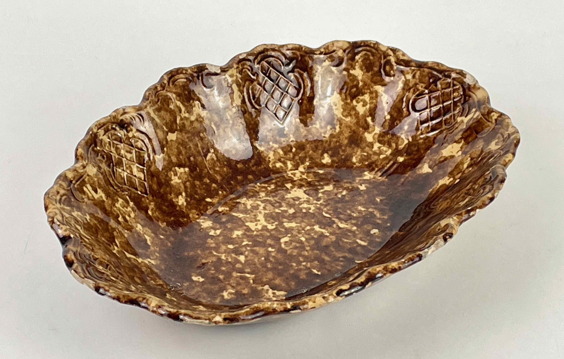 2020.43 oval serving bowl